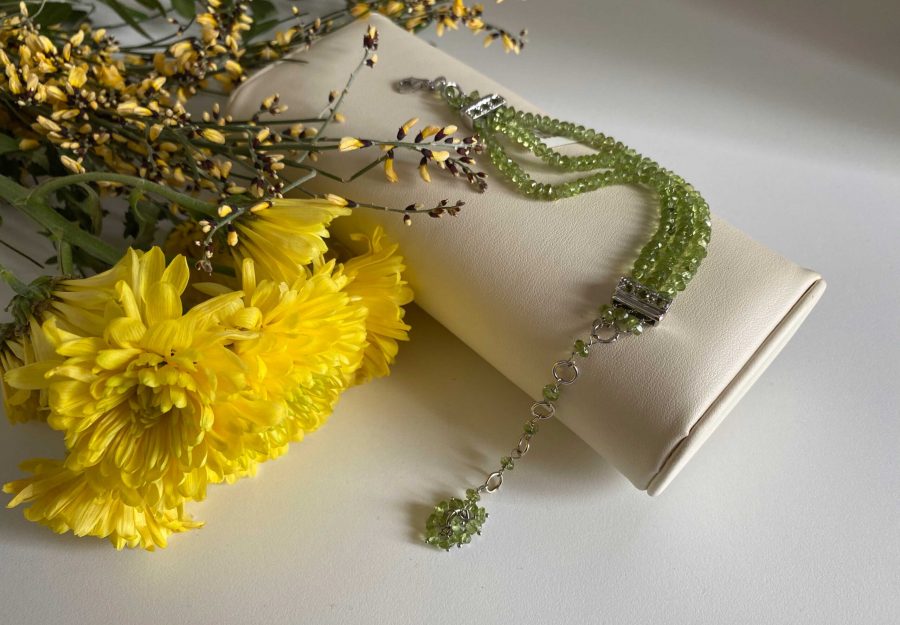 Bracciale-in-brillanti-e-pietre-verdi-